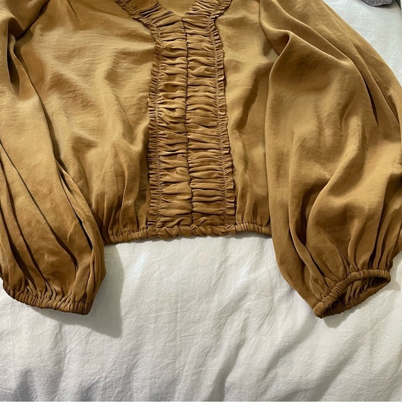 RUFFLE SATIN CROP LONG SLEEVE TOP IN CARAMEL SMALL - Picture 5 of 10